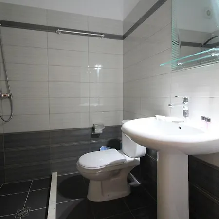 Hotel Centrum Ksamil